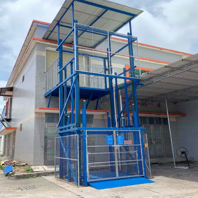 滨州建材厂室外升降货梯安装